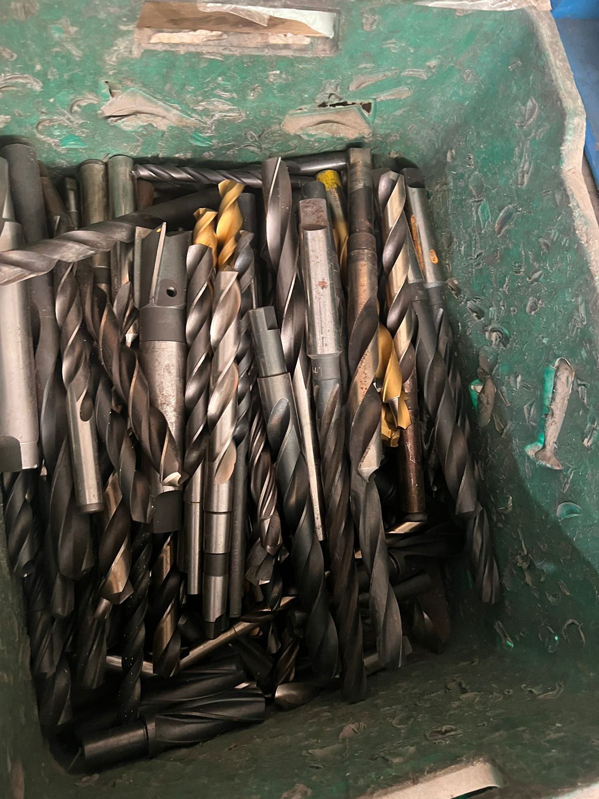 JL06-brocas_para_metal_